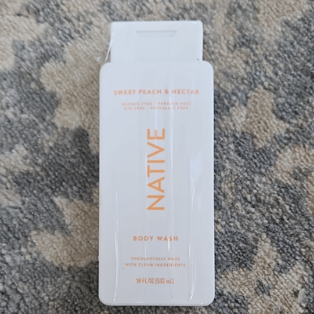 Native Sweet Peach & Nectar Body Wash - White and Orange